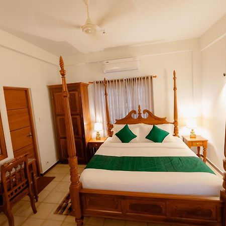 Seacoast Inn Fortkochi Fort Kochi Exterior foto
