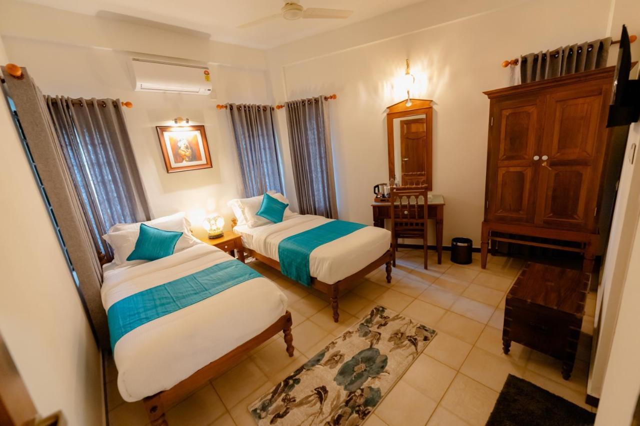 Seacoast Inn Fortkochi Fort Kochi Exterior foto